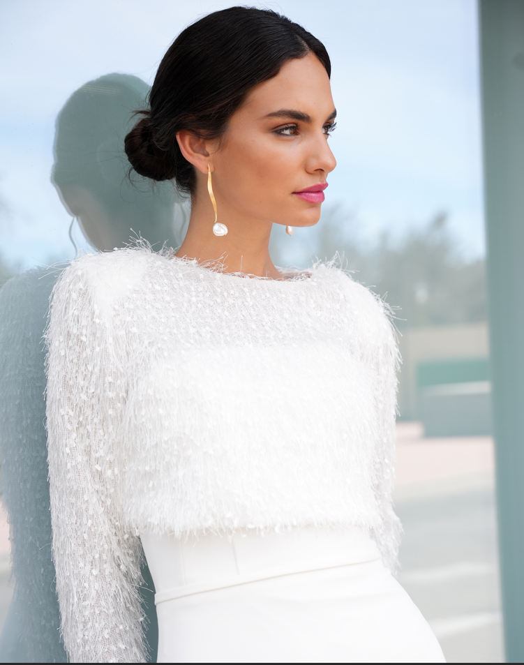 Vestidos de novia de invierno personalizados por Franc Sarabia.