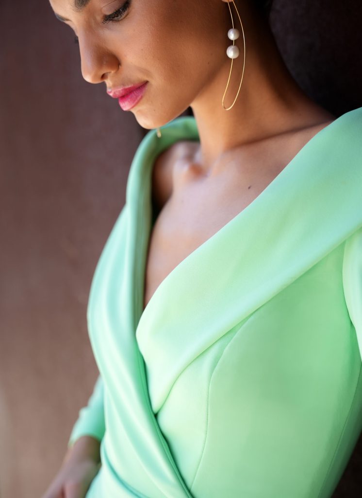 Consejos para elegir el vestido de invitada perfecto con Franc Sarabia.